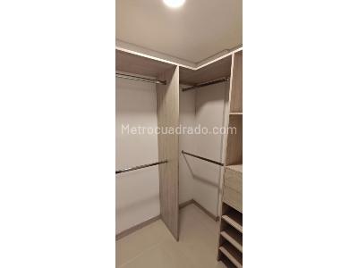 Apartamento de 3 alcobas en arriendo en Loma Del Indio, Medellín, 58 m² · foto 14 de 17