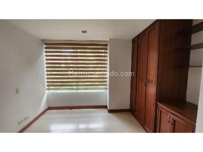 Apartamento de 3 alcobas en arriendo en Los Parra, Medellín, 126 m² · foto 14 de 20