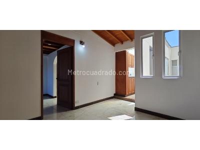 Apartamento de 3 alcobas en venta en Altos Del Poblado, Medellín, 148 m² · foto 14 de 20