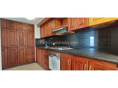 Apartamento de 3 alcobas en venta en Altos Del Poblado, Medellín, 148 m² · foto 6 de 20