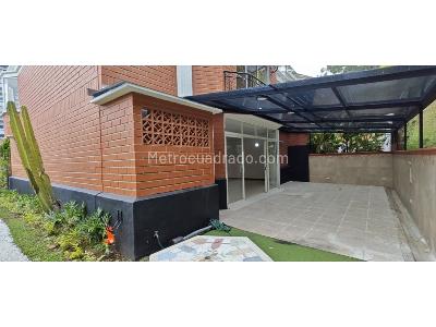 Casa de 3 alcobas en venta en Altos Del Poblado, Medellín, 235 m² · foto 10 de 20