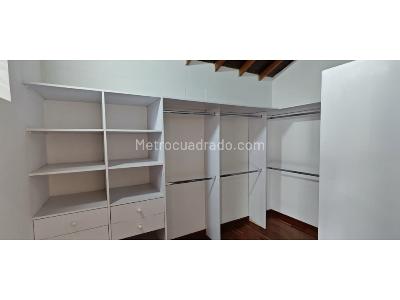 Casa de 3 alcobas en venta en Altos Del Poblado, Medellín, 235 m² · foto 13 de 20
