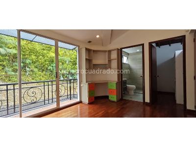 Casa de 3 alcobas en venta en Altos Del Poblado, Medellín, 235 m² · foto 16 de 20