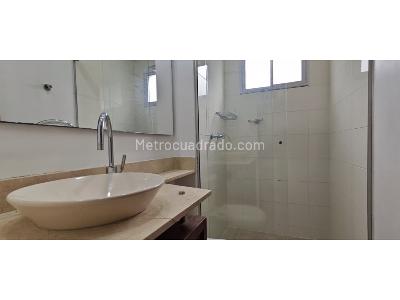 Casa de 3 alcobas en venta en Altos Del Poblado, Medellín, 184 m² · foto 19 de 20