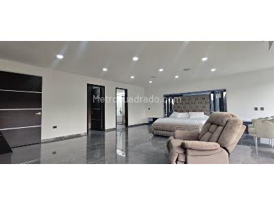Casa de 5 alcobas en venta en Alto De Las Palmas, Medellín, 720 m² · foto 11 de 20