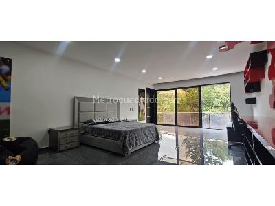Casa de 5 alcobas en venta en Alto De Las Palmas, Medellín, 720 m² · foto 13 de 20