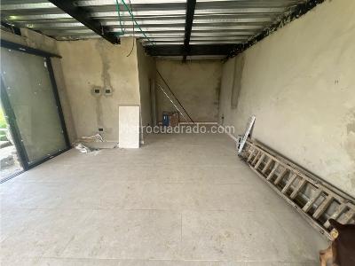 Casa de 3 alcobas en venta en Loma Del Escobero, Medellín, 290 m² · foto 17 de 20