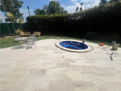 Casa de 3 alcobas en venta en Loma Del Escobero, Medellín, 290 m² · foto 6 de 20
