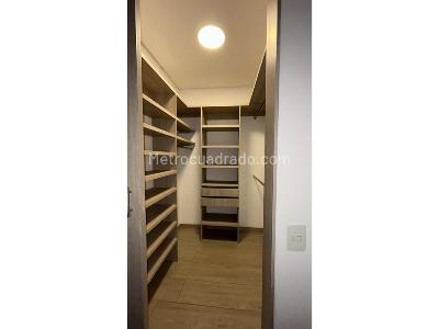 Apartaestudio en arriendo en Loma Del Escobero, Medellín, 54 m² · foto 6 de 9