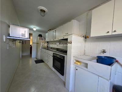 Apartamento de 3 alcobas en venta en Laureles, Medellín, 96 m² · foto 4 de 8