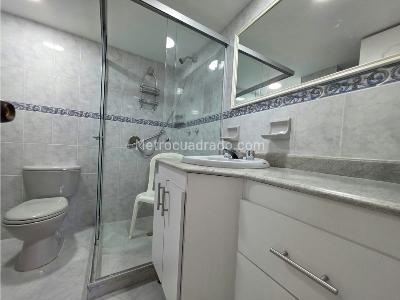 Apartamento de 3 alcobas en venta en Laureles, Medellín, 96 m² · foto 5 de 8