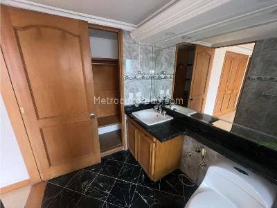 Apartamento en venta en Laureles, Medellín · foto 12 de 20