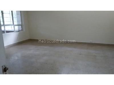 Casa de 5 alcobas en arriendo en Estadio, Medellín, 380 m² · foto 12 de 20