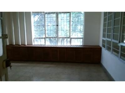 Casa de 5 alcobas en arriendo en Estadio, Medellín, 380 m² · foto 15 de 20
