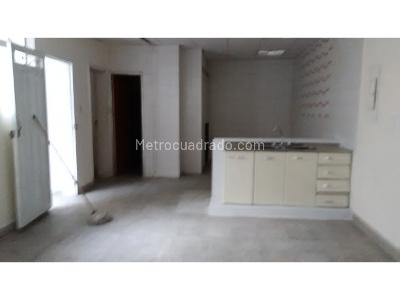 Casa de 5 alcobas en arriendo en Estadio, Medellín, 380 m² · foto 6 de 20