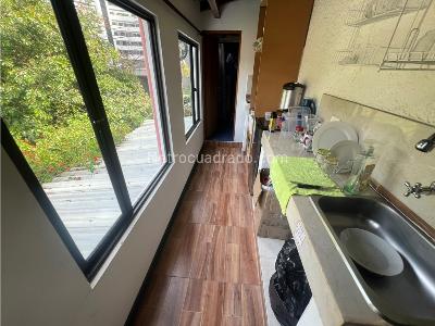 Casa de 5 alcobas en arriendo en Poblado (Milla De Oro), Medellín, 700 m² · foto 13 de 20
