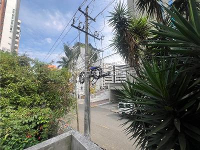 Casa de 5 alcobas en arriendo en Poblado (Milla De Oro), Medellín, 700 m² · foto 16 de 20