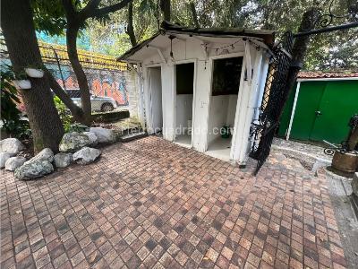 Casa de 5 alcobas en arriendo en Poblado (Milla De Oro), Medellín, 700 m² · foto 17 de 20