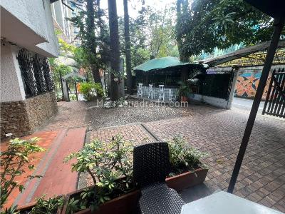 Casa de 5 alcobas en arriendo en Poblado (Milla De Oro), Medellín, 700 m² · foto 3 de 20
