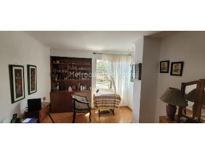 Apartamento de 3 alcobas en venta en Conquistadores, Medellín, 160 m² · foto 4 de 20