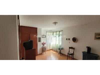 Apartamento de 3 alcobas en venta en Conquistadores, Medellín, 160 m² · foto 5 de 20