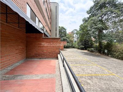 Apartamento de 4 alcobas en arriendo en San Lucas, Medellín, 75 m² · foto 5 de 14