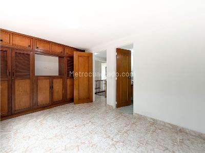 Apartamento de 4 alcobas en arriendo en San Lucas, Medellín, 75 m² · foto 9 de 14
