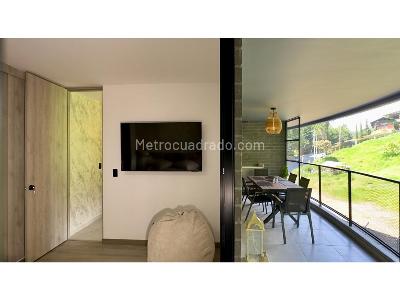 Apartamento de 2 alcobas en venta en Loma Del Escobero, Medellín, 65 m² · foto 5 de 20