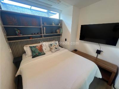 Apartamento de 2 alcobas en venta en Loma Del Escobero, Medellín, 64 m² · foto 3 de 15