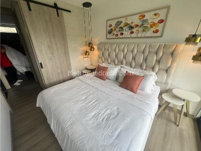 Apartamento de 2 alcobas en venta en Loma Del Escobero, Medellín, 64 m² · foto 7 de 15