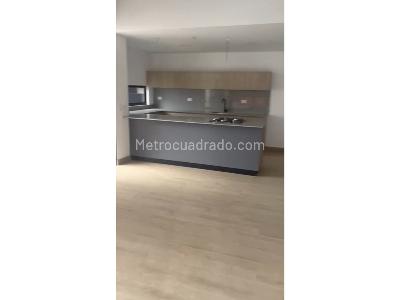 Apartamento de 2 alcobas en arriendo en La Linde, Medellín, 110 m² · foto 2 de 11