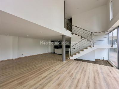 Casa de 3 alcobas en venta en Envigado, Medellín, 1680 m² · foto 5 de 10