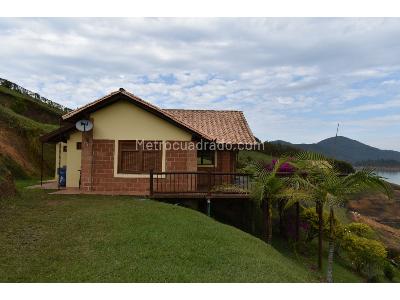 Casa de 3 alcobas en venta en Guatape, Medellín, 250 m² · foto 3 de 19