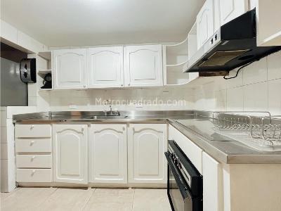 Casa de 4 alcobas en venta en Mayorca, Medellín, 148 m² · foto 5 de 15
