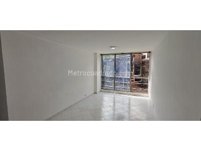 Studio for rent in Conquistadores, Medellín
