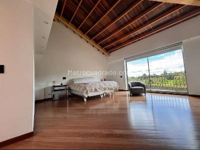 Casa de 5 alcobas en venta en Guaymaral, Bogotá, 1868 m² · foto 12 de 16