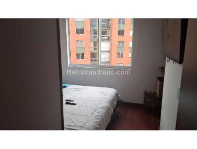 Apartamento de 3 alcobas en venta en Parques De Modelia Reservado Ii, Bogotá, 68 m² · foto 2 de 13