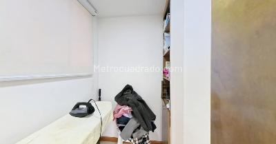 Apartamento de 3 alcobas en venta en Nueva Santa Barbara, Bogotá, 103 m² · foto 6 de 14