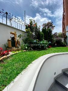 Casa en venta en Santa Barbara, Bogotá · foto 3 de 13