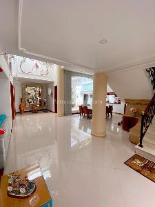 Casa en venta en Santa Barbara, Bogotá · foto 2 de 13
