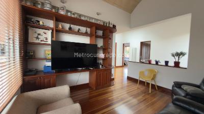Casa de 3 alcobas en venta en Altos De Sotileza, Bogotá, 269 m² · foto 12 de 19