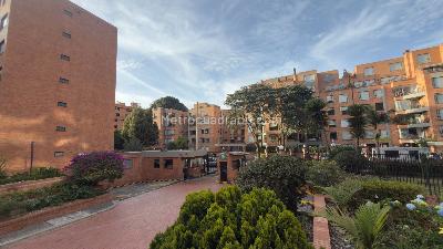 Apartamento de 3 alcobas en venta en Country Club, Bogotá, 120 m² · foto 16 de 20