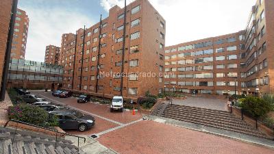 Apartamento de 3 alcobas en venta en Country Club, Bogotá, 120 m² · foto 18 de 20