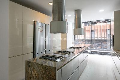 Apartamento de 3 alcobas en venta en Parque Del Virrey, Bogotá, 277 m² · foto 11 de 20