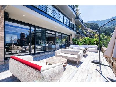 Apartamento de 4 alcobas en venta en Chico Oriental, Bogotá, 610 m² · foto 2 de 20