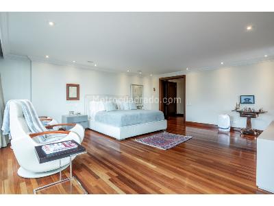 Apartamento de 4 alcobas en venta en Los Rosales, Bogotá, 690 m² · foto 14 de 20