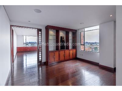 Apartamento de 4 alcobas en venta en Santa Barbara, Bogotá, 454 m² · foto 8 de 20