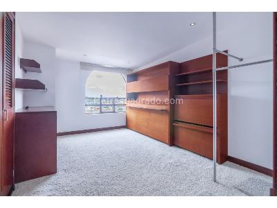 Apartamento de 4 alcobas en venta en Santa Barbara, Bogotá, 454 m² · foto 14 de 20