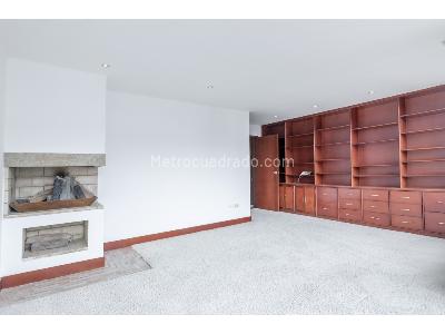 Apartamento de 4 alcobas en venta en Santa Barbara, Bogotá, 454 m² · foto 18 de 20
