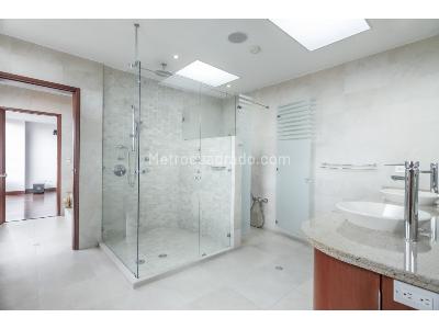 Apartamento de 4 alcobas en venta en Santa Barbara, Bogotá, 454 m² · foto 19 de 20